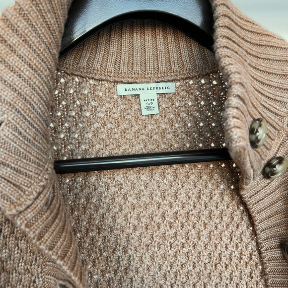 BANANA REPUBLIC • Sweaters 
Size S • Excellent condition - Picture 6 of 9